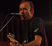 &bdquo;The Stranglers&ldquo; legenda Hughas Cornwellas su grupe