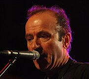 &bdquo;The Stranglers&ldquo; legenda Hughas Cornwellas su grupe