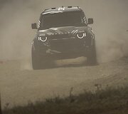 &bdquo;Defender Dakar D7X-R&ldquo; &ndash; Roko Baciu&scaron;kos Dakaro automobilio prototipas