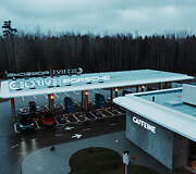 Naujas &bdquo;Eldrive Porsche Charging Hub&ldquo; atidarytas magistralėje Vilnius&ndash;Klaipėda