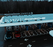 Naujas &bdquo;Eldrive Porsche Charging Hub&ldquo; atidarytas magistralėje Vilnius&ndash;Klaipėda