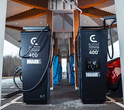 Naujas &bdquo;Eldrive Porsche Charging Hub&ldquo; atidarytas magistralėje Vilnius&ndash;Klaipėda
