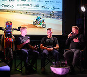 Dovydas Karka per gimtadienį pristatė savo Dakaro komandą ir motociklą