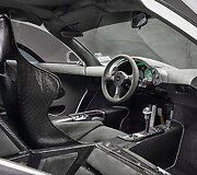 Legendinis &bdquo;McLaren F1&ldquo; parduotas už 25,3 mln. dolerių