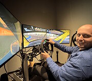 Įžymybės i&scaron;bandė virtualią &bdquo;Lithuanian Motorsport Park&ldquo; trasą