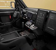 Pristatytas Roko Baciu&scaron;kos Dakaro automobilis &ndash; &bdquo;Defender Dakar D7X-R&ldquo;
