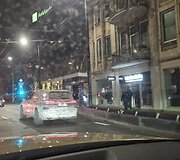Užmaskuoti Audi visureigiai Vilniaus ir Kauno gatvėse