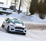 Jaunieji ralio talentai i&scaron;bandė &bdquo;Ford Fiesta Rally4&ldquo; 