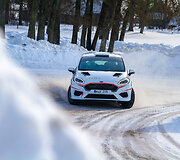 Jaunieji ralio talentai i&scaron;bandė &bdquo;Ford Fiesta Rally4&ldquo; 