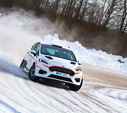 Jaunieji ralio talentai i&scaron;bandė &bdquo;Ford Fiesta Rally4&ldquo; 
