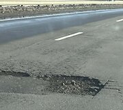 Didžiulės duobės automagistralėje