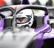 Lietuvis Markas &Scaron;ilkūnas ruo&scaron;iasi debiutui &bdquo;Formula 4&ldquo; lenktynėse