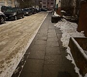 Lijundra &scaron;aligatvius padengė ledu