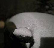 Apsnigti automobiliai Vilniuje
