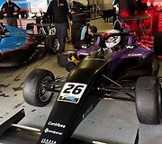 Lietuvos lenktynininkai Markas &Scaron;ilkūnas ir Tomas Rudokas Portugalijos Portimao trasoje vykusiame antrajame F4 &bdquo;Winter Series&ldquo; etape