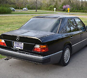 Aukcione parduodamas Mercedes 300D W124