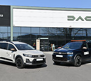 Dacia automobiliai ralio trasose atliks saugos funkciją