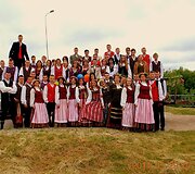 LXXXIV laidos abiturientai i&scaron; &Scaron;vėk&scaron;nos "Saulės" gimnazijos. Paskutinio skambučio &scaron;ventė. 