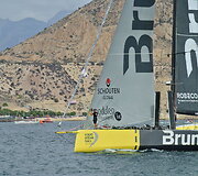 Rokas Milevičius ir &bdquo;Brunel&ldquo; komanda sėkmingai startavo regatoje aplink pasaulį &bdquo;Volvo Ocean Race&ldquo; 2014 m. spalio 11 d. 