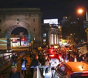 I&scaron;teisinus policininką, nu&scaron;ovusį juodaodį Michaelą Browną, Niujorke žmonės susirinko į demonstraciją 2014 m. lapkričio 26 d. 