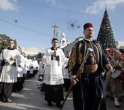 Į Betliejų &scaron;vęsti Kalėdų atvyko tūkstančiai turistų ir piligrimų
