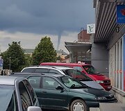 Radvili&scaron;kyje pastebėtas viesulas (Ieva Raižienė)