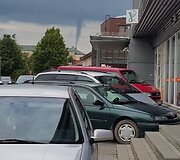 Radvili&scaron;kyje pastebėtas viesulas (Ieva Raižienė)