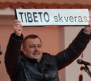 Vilniaus merui V.Navickui įteikta lenta