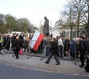 Lietuvos delegacija pagerbė L.Kaczynskio atminimą
