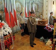Lietuvos delegacija pagerbė L.Kaczynskio atminimą