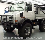 &bdquo;Ebay&ldquo; galima įsigyti ypatingą Arnoldo Schwarzeneggerio visureigį &ndash; &bdquo;Mercedes Benz Unimog&ldquo;
