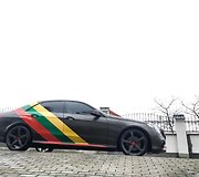 Kovo 11-ąją vilniečius stebino prabangus &bdquo;Mercedes&ldquo; su Vyčiu