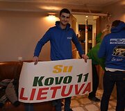 Kovo 11-ąją vilniečius stebino prabangus &bdquo;Mercedes&ldquo; su Vyčiu