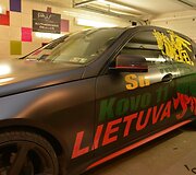 Kovo 11-ąją vilniečius stebino prabangus &bdquo;Mercedes&ldquo; su Vyčiu