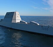 Moderniausias amerikiečių eskadrinis minininkas &bdquo;USS Zumwalt&ldquo; &ndash; nematomas radarams