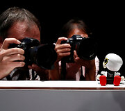 &bdquo;Toyota&ldquo; ketina pasiūlyti rinkoje puodelio dydžio &scaron;nekantį robotą vardu &bdquo;Kirobo Mini&ldquo;