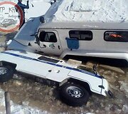 Lede į&scaron;alę du automobiliai