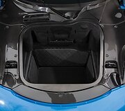 Parduodamas vienintelis pasaulyje žydros spalvos &bdquo;Porsche 918 Spyder&ldquo;