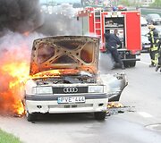 Vilniuje sudegė &bdquo;Audi&ldquo;