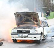 Vilniuje sudegė &bdquo;Audi&ldquo;