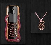 &bdquo;Vertu&ldquo; pristatė naują riboto leidimo kolekciją &bdquo;Signature Cobra&ldquo;