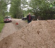 Užtverta gatvė Alytaus rajono Radžiūnų gyvenvietėje