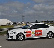 Lenktynių &bdquo;Rescue car&ldquo; oficialiai tituluojamas &bdquo;Jaguar F-Pace&ldquo;, o &bdquo;Safety car&ldquo; &ndash; &bdquo;Jaguar XF&ldquo;
