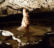 Demanovo slėnio stalagmitų ir stalaktitų Laisvės urvas