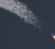 &bdquo;SpaceX&ldquo; sėkmingai paleido ir nutupdė jau panaudotą raketą