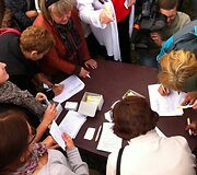 Lenkų protesto mitingas prie Lietuvos respublikos Seimo