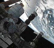 Tarptautinė kosminė stotis ir prie jos prisijungę kosminiai laivai