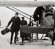 J. Miežlai&scaron;kis. Lietuvos aviacijos &scaron;iokiadieniai. Aleksotas, Kaunas. 1935 m. (LCVA).