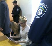 Po Julijos Tymo&scaron;enko teismo posėdžio Kijeve kilo susirėmimai