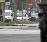 Sarajeve islamistas ap&scaron;audė JAV ambasadą ir buvo nukautas